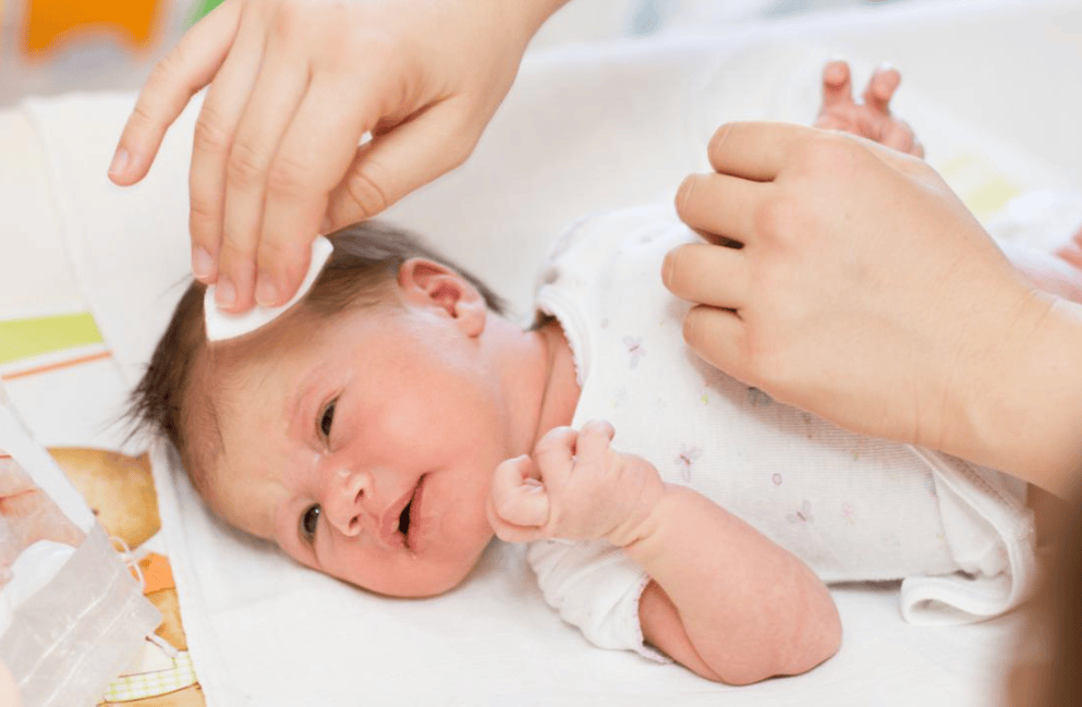čiščenje kože pri dojenčku3